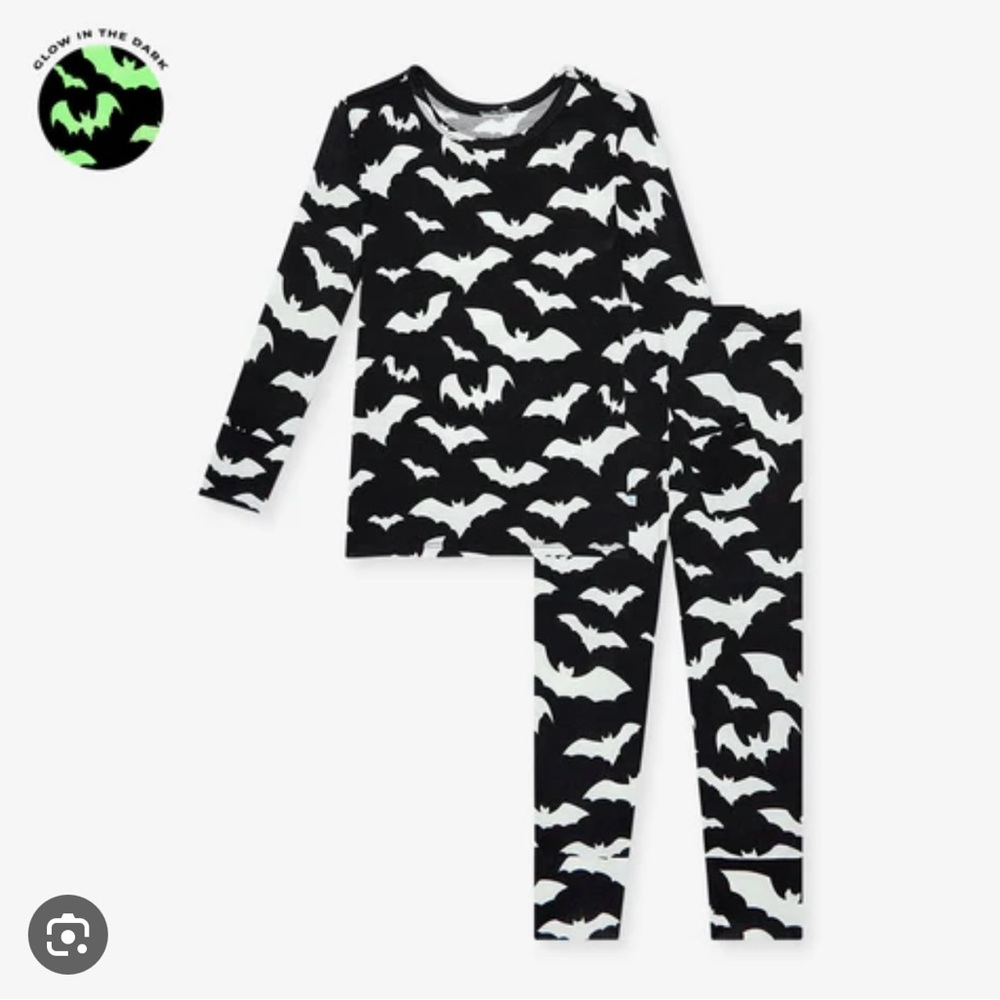 •NEW•Posh Peanut “Batty”Two Piece Pajama